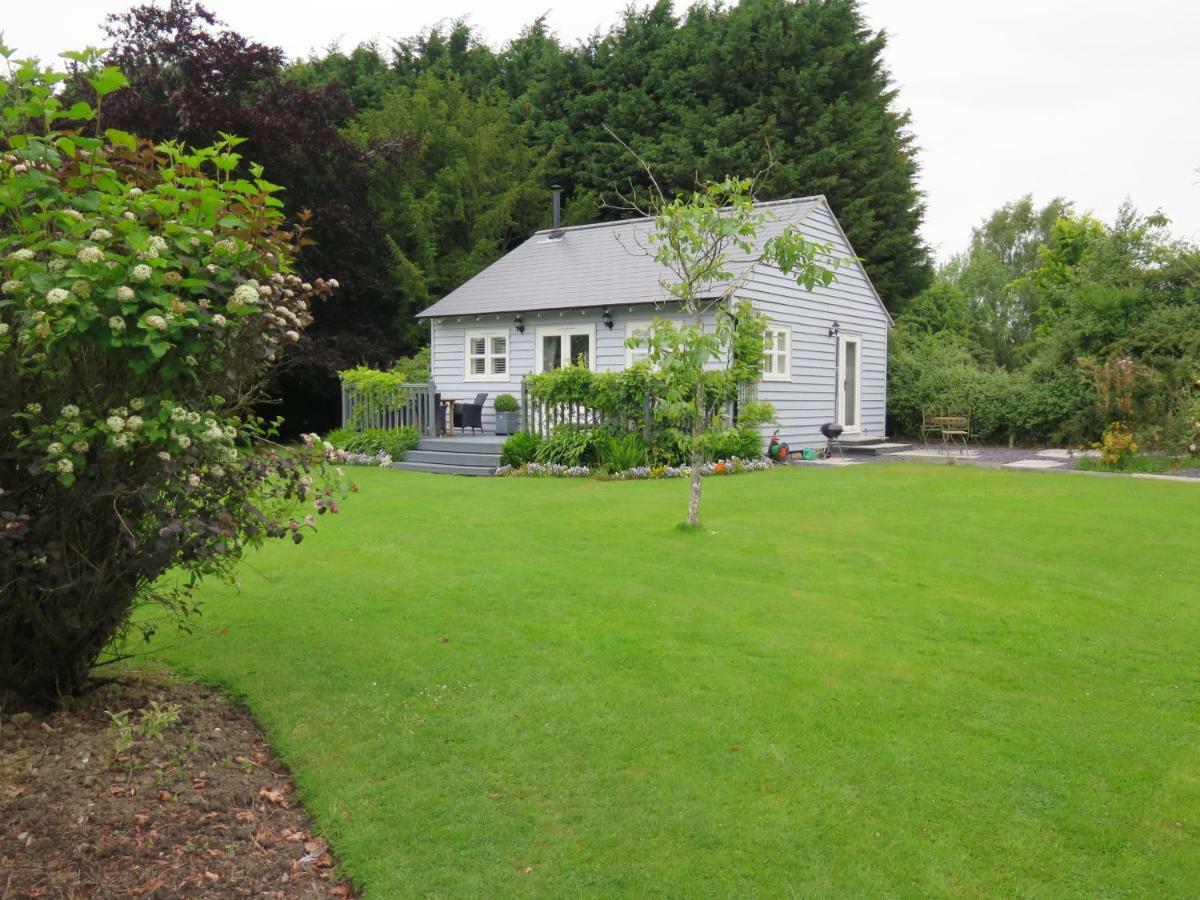 The Pavilion At Brunger House Tenterden Bagian luar foto